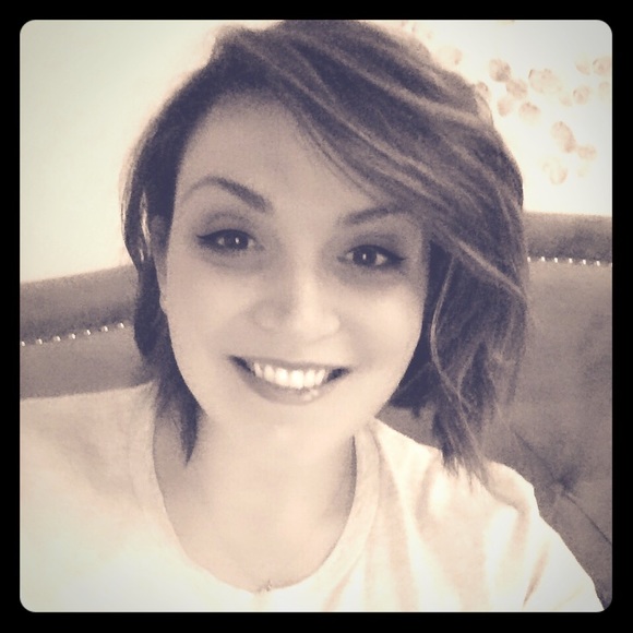 Meet ya girl, Brit - Picture 2 of 8